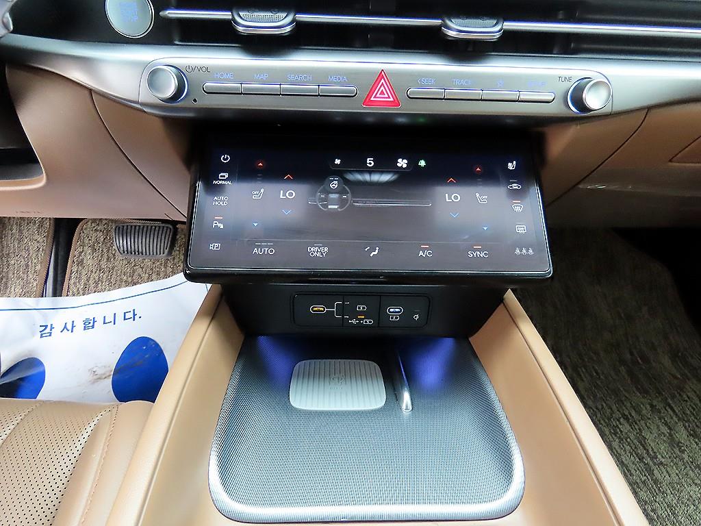 HYUNDAI Grandeur - Vista 12