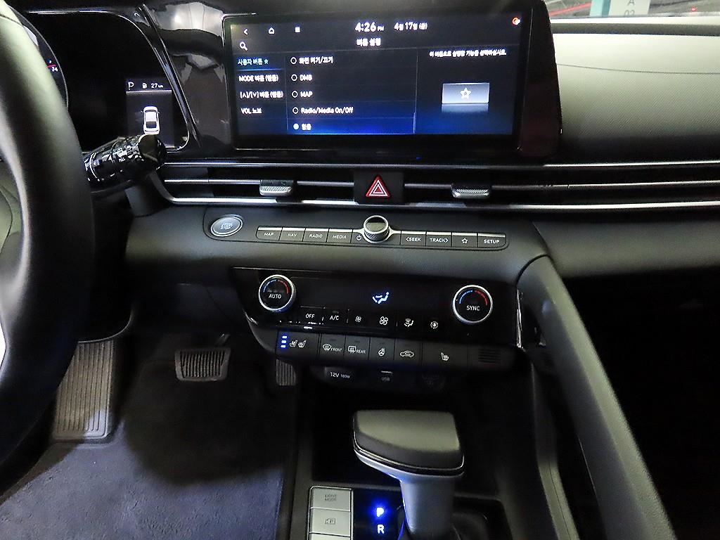 HYUNDAI Avante - Vista 11