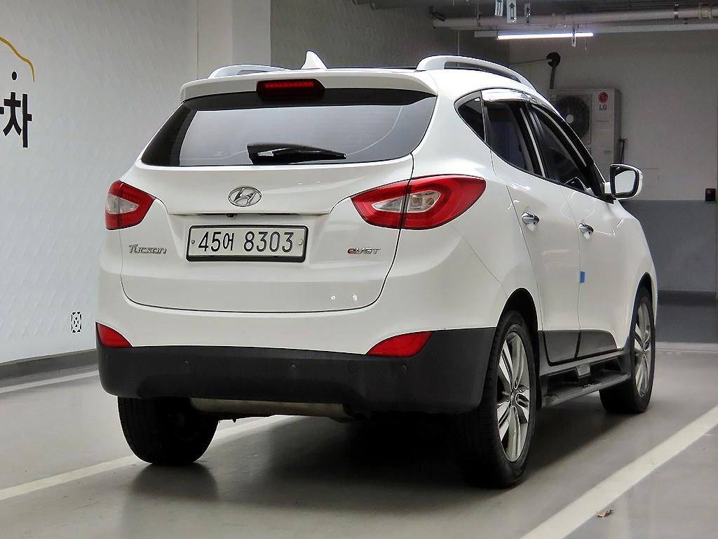 HYUNDAI Tucson - Vista 4