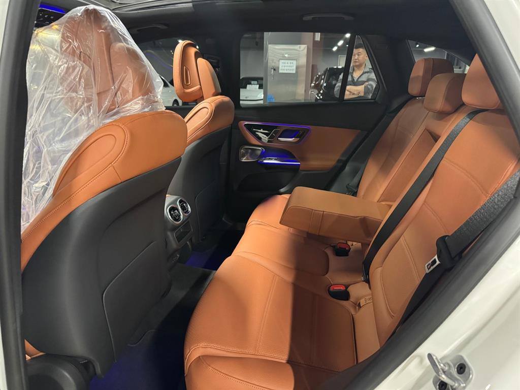 Mercedes Benz GLC Class 2025 Blanco - Importación desde Corea - HF Imports Iquique - Foto 12