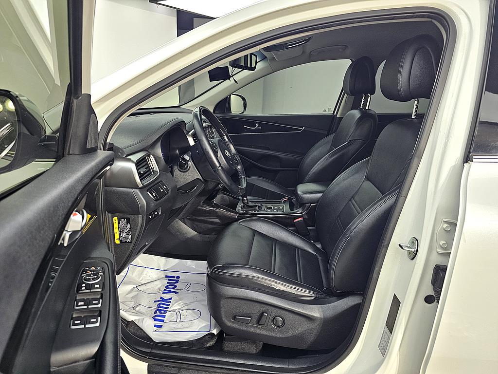 KIA Sorento - Vista 8