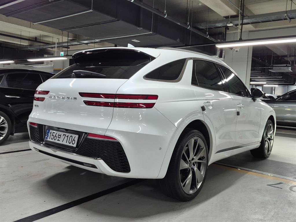 Genesis GV70 - Vista 3