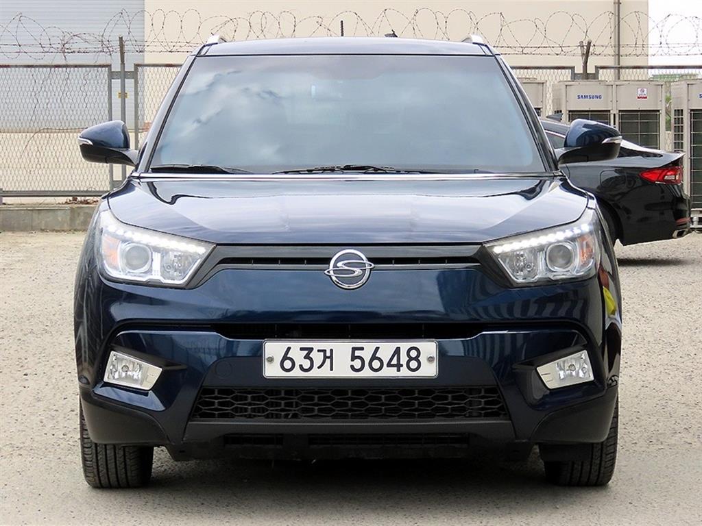Ssangyong Tivoli 2016 Azul - Importación desde Corea - HF Imports Iquique - Foto 1