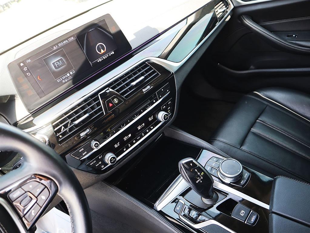 BMW 5 Series 2018 - Importación desde Corea - HF Imports Iquique - Foto 10