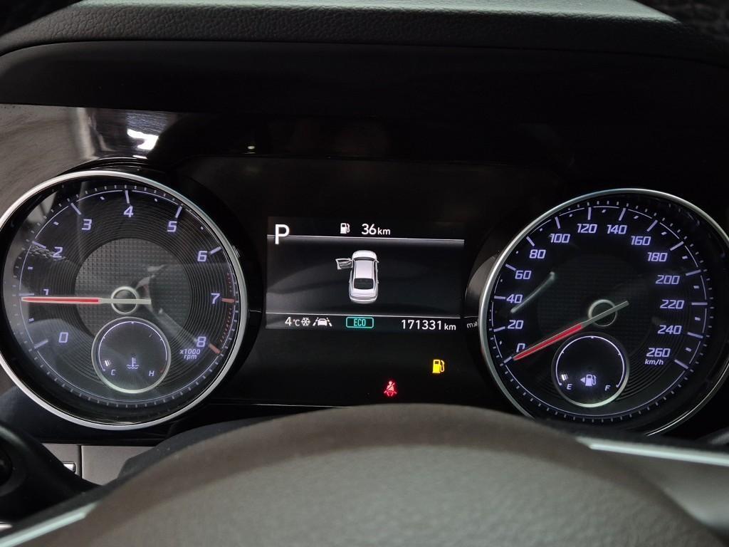HYUNDAI Grandeur - Vista 6