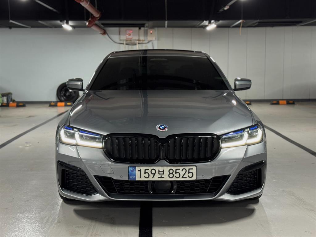 BMW 5 Series - Vista 3