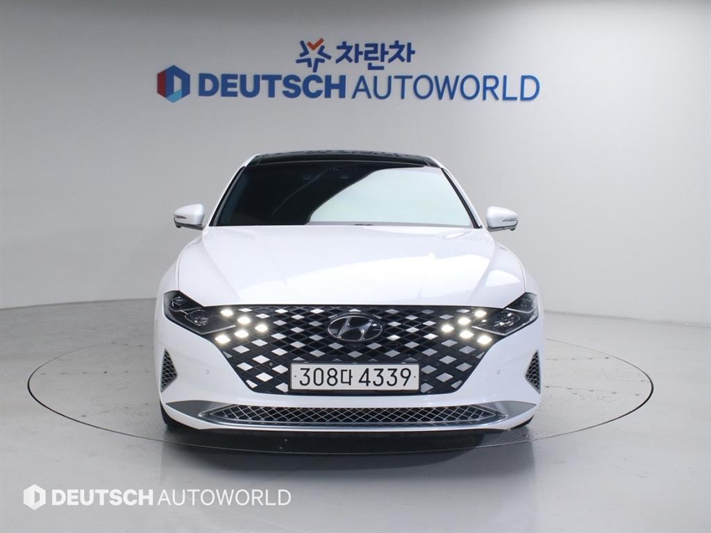 HYUNDAI Grandeur - Vista 3