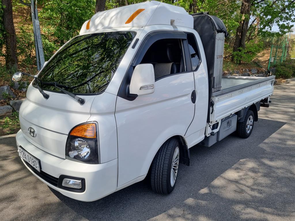 Small Truck Cargo (small) - Vista 3