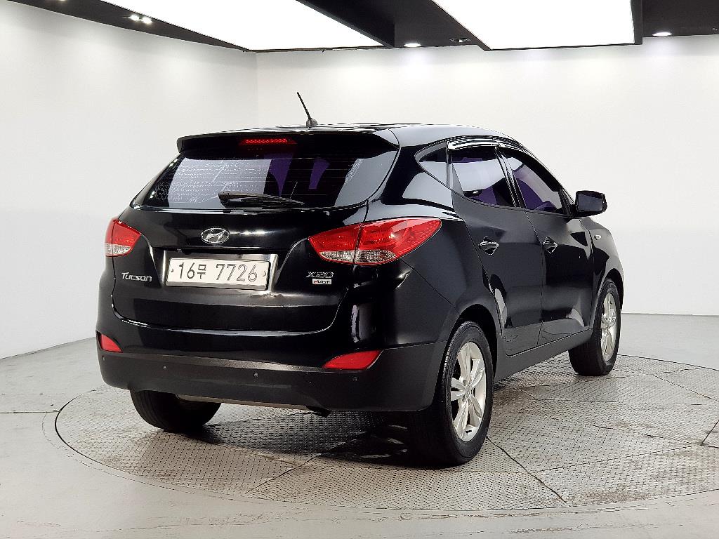 HYUNDAI Tucson - Vista 4