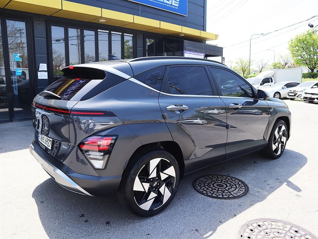 HYUNDAI Kona - Vista 7
