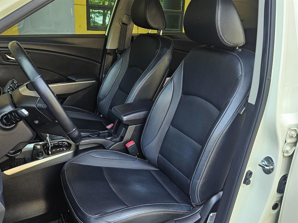 Ssangyong Tivoli - Vista 9