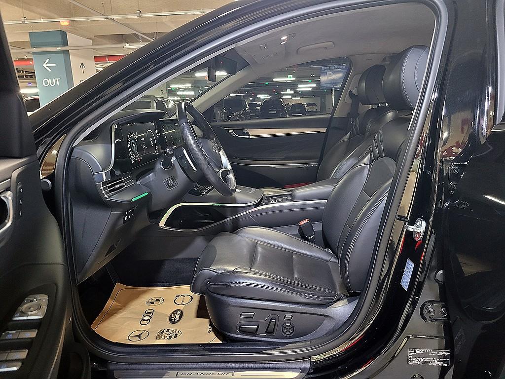 HYUNDAI Grandeur - Vista 7