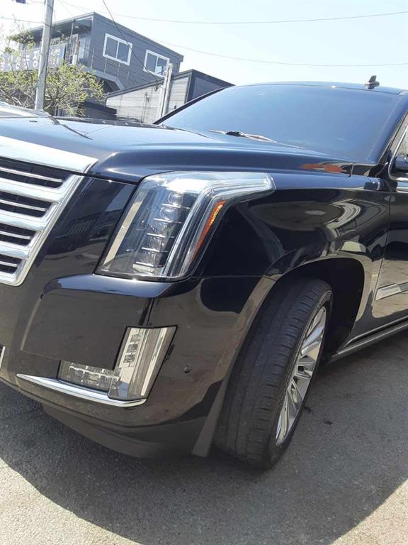 Cadillac Escalade - Vista 3