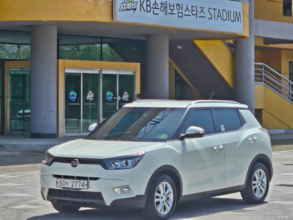 Ssangyong Tivoli 2016 Blanco - Importación desde Corea - HF Imports Iquique - Foto 1