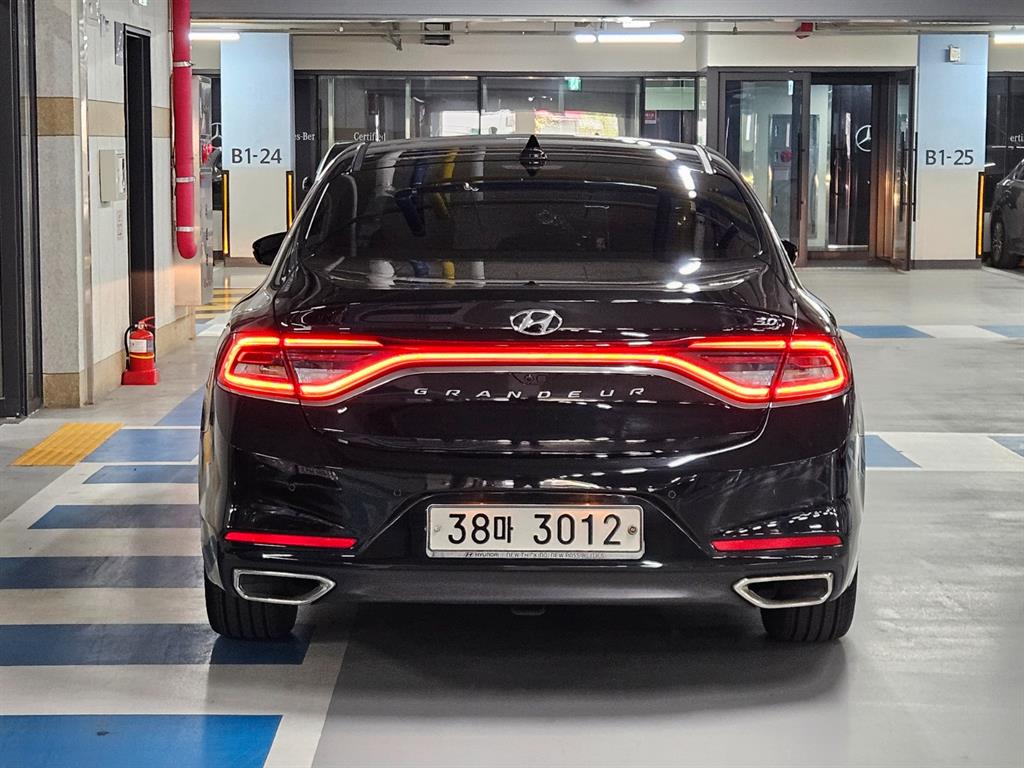 HYUNDAI Grandeur - Vista 4