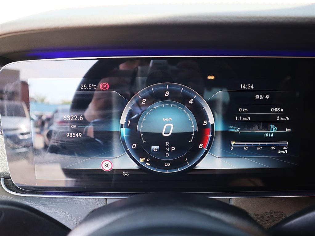 Mercedes Benz E class 2019 Blanco - Importación desde Corea - HF Imports Iquique - Foto 9