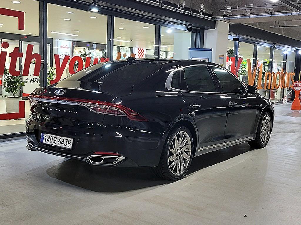 HYUNDAI Grandeur - Vista 4