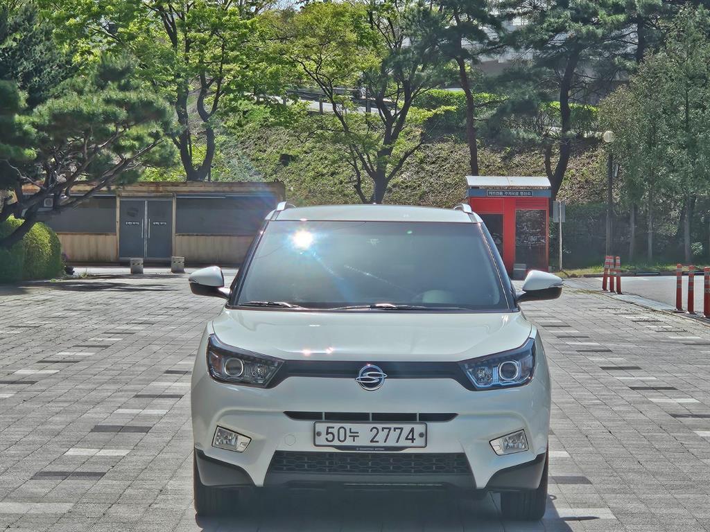 Ssangyong Tivoli - Vista 2