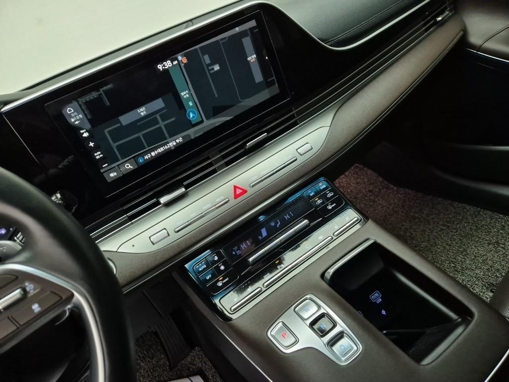 HYUNDAI Grandeur - Vista 10