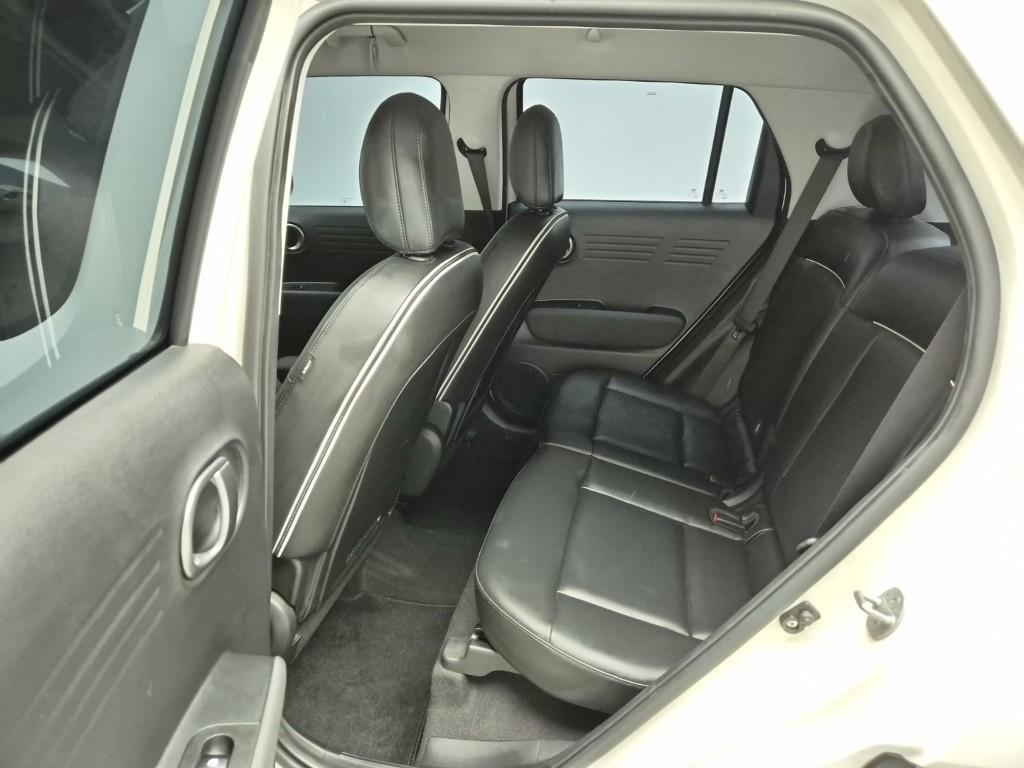 HYUNDAI Casper - Vista 12