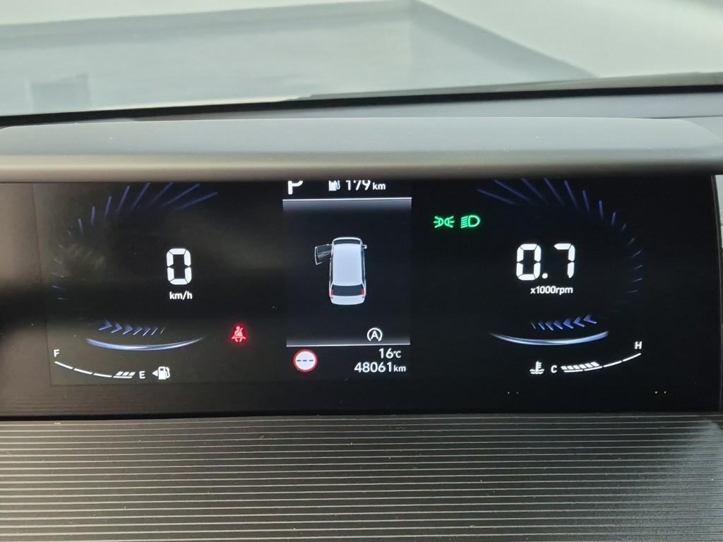 HYUNDAI Staria - Vista 6
