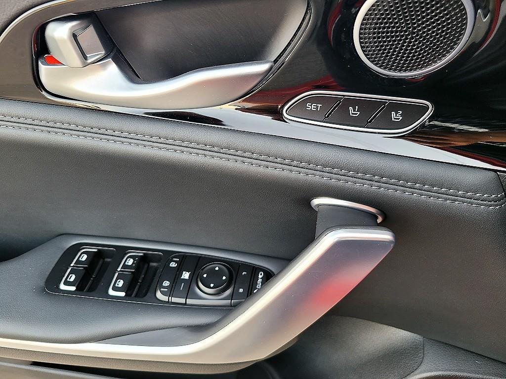 KIA Stinger - Vista 12