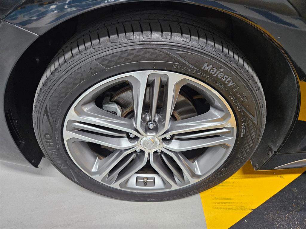 HYUNDAI Grandeur - Vista 8