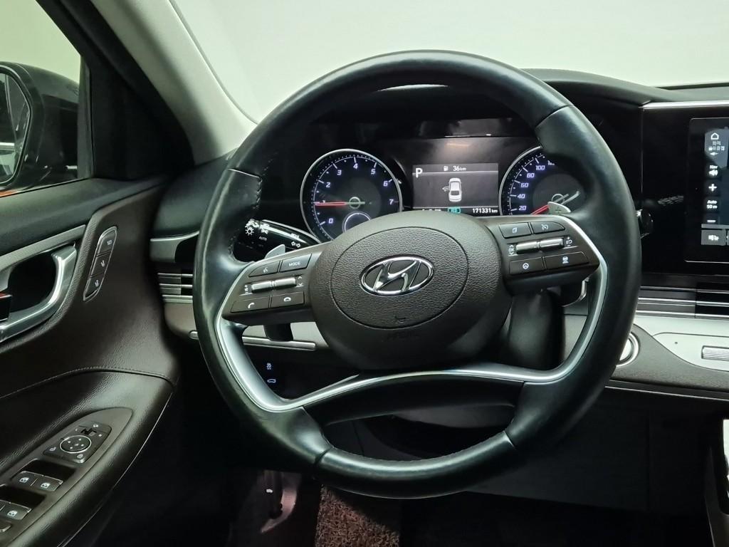 HYUNDAI Grandeur - Vista 9