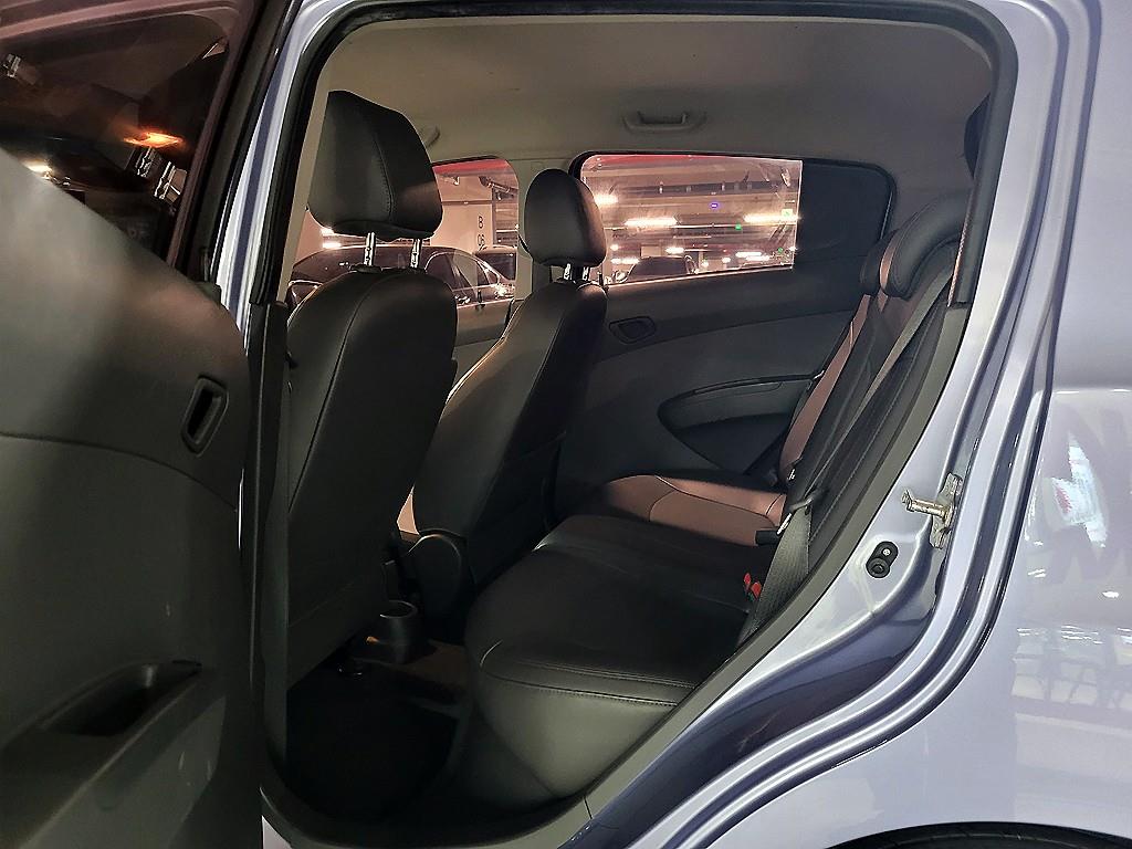 Chevrolet Spark - Vista 8