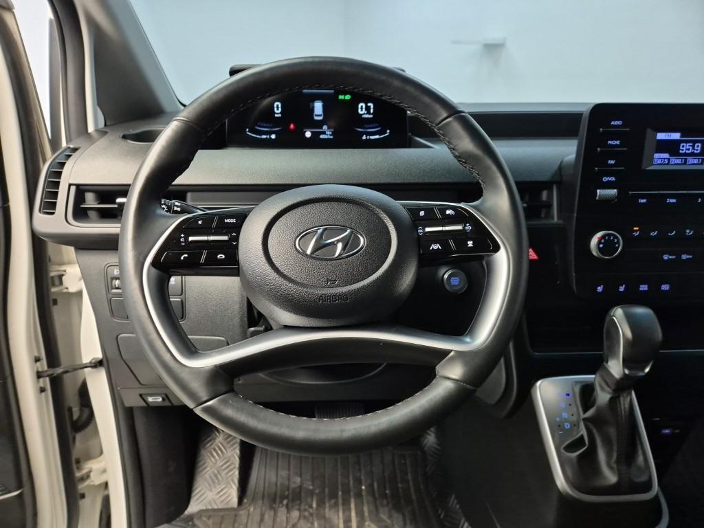 HYUNDAI Staria - Vista 7