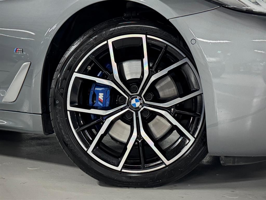 BMW 5 Series - Vista 5