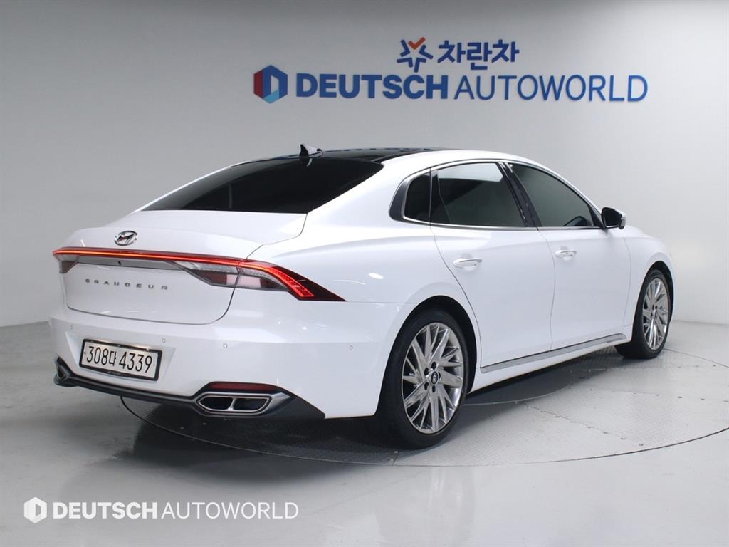 HYUNDAI Grandeur - Vista 2