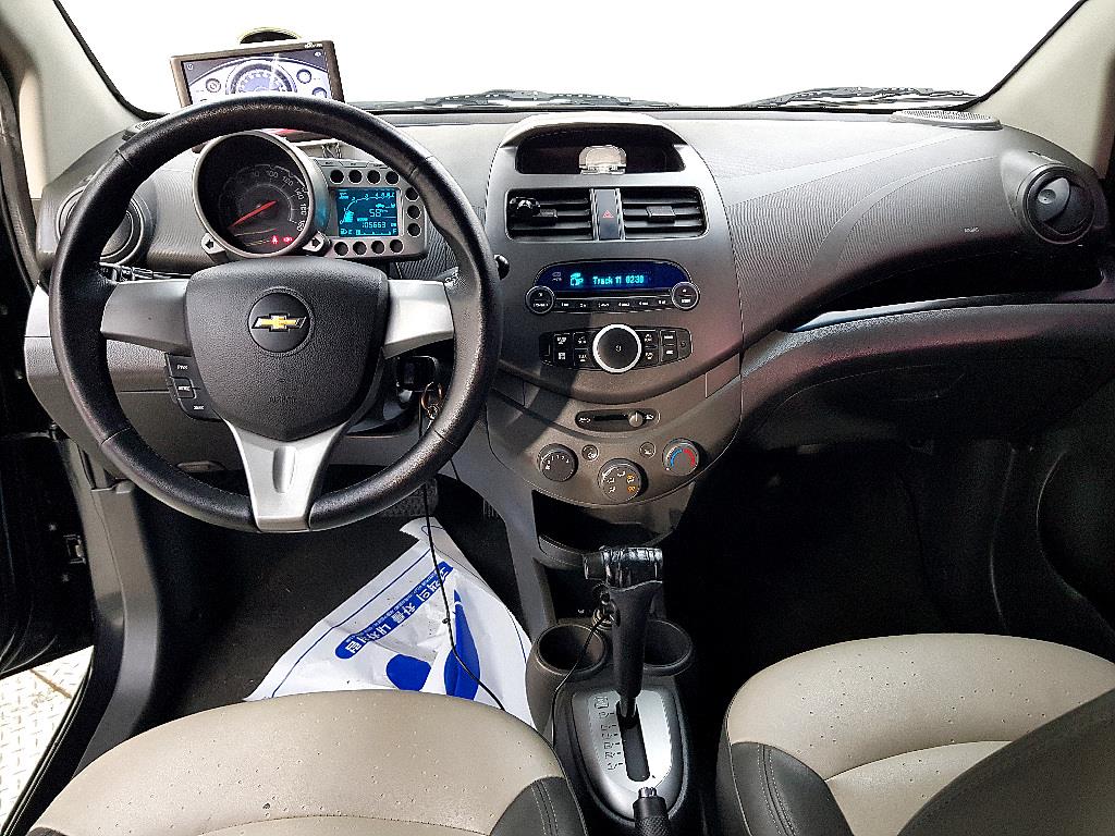 Chevrolet Spark - Vista 5