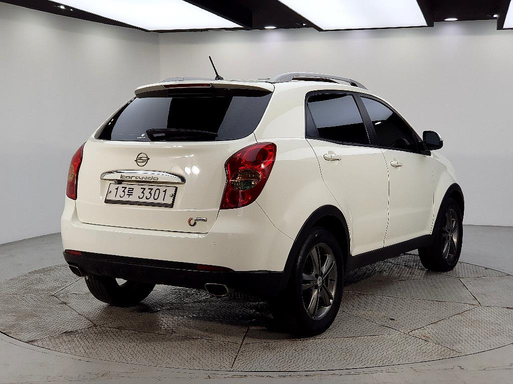 Ssangyong Korando - Vista 4