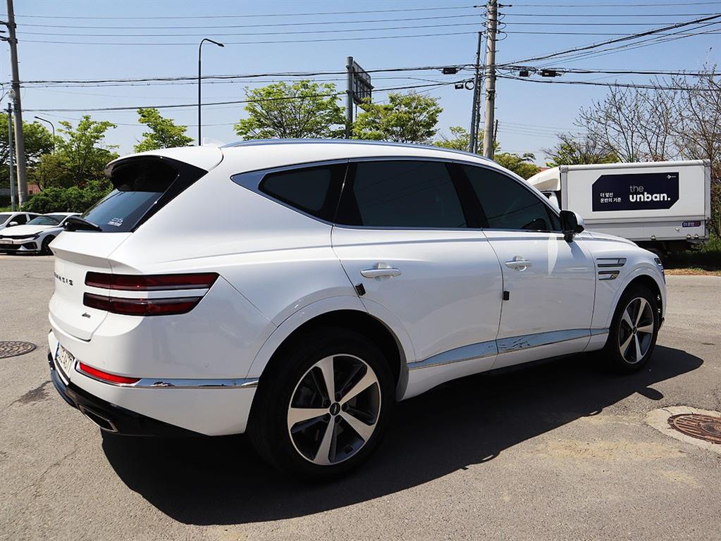 Genesis GV80 - Vista 7