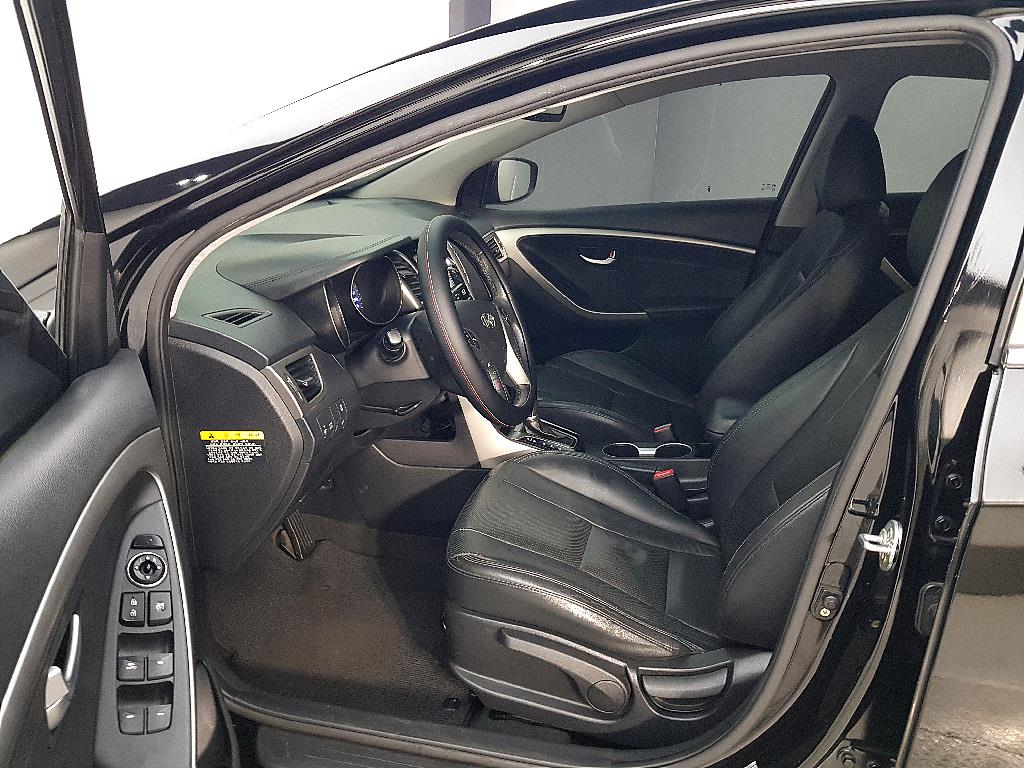 HYUNDAI i30 - Vista 8