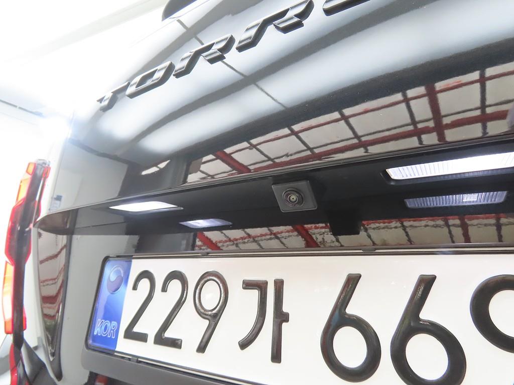 Ssangyong Torres 2025 Negro - Importación desde Corea - HF Imports Iquique - Foto 16