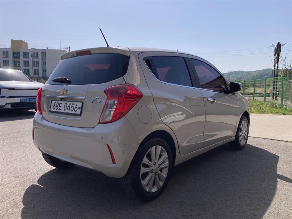 Chevrolet Spark - Vista 4