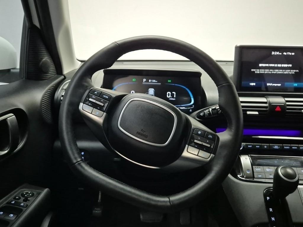 HYUNDAI Casper - Vista 9