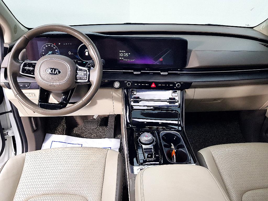 KIA Carnival - Vista 5