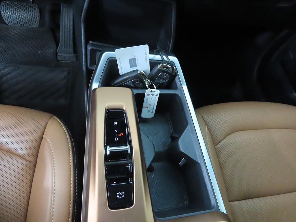 Ssangyong Torres - Vista 11