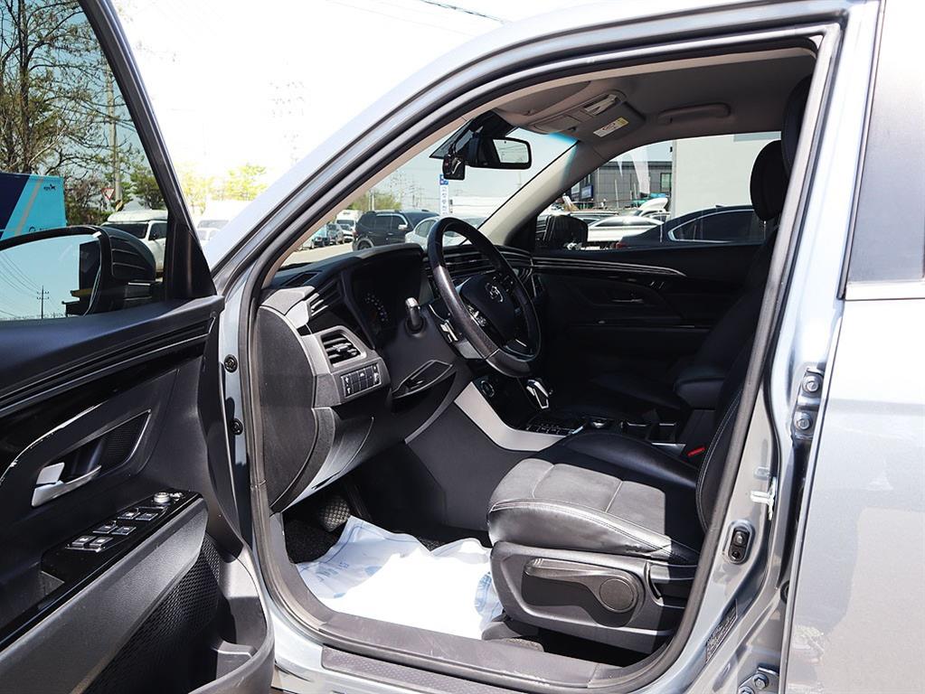 Ssangyong Korando - Vista 11