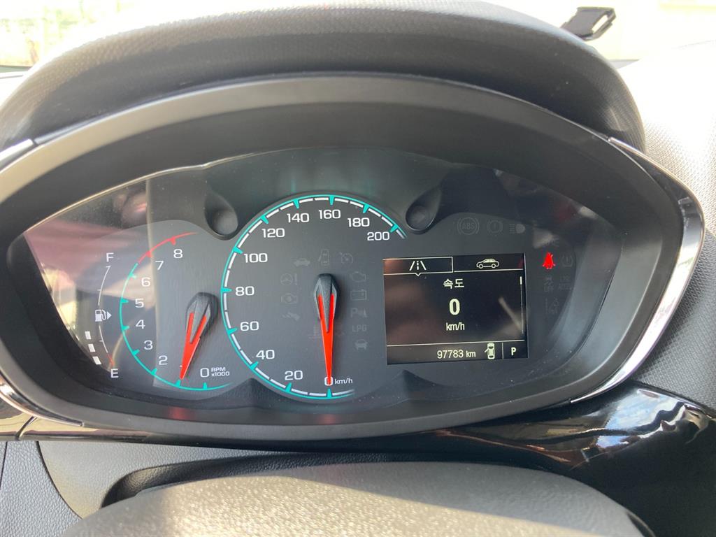 Chevrolet Spark - Vista 11