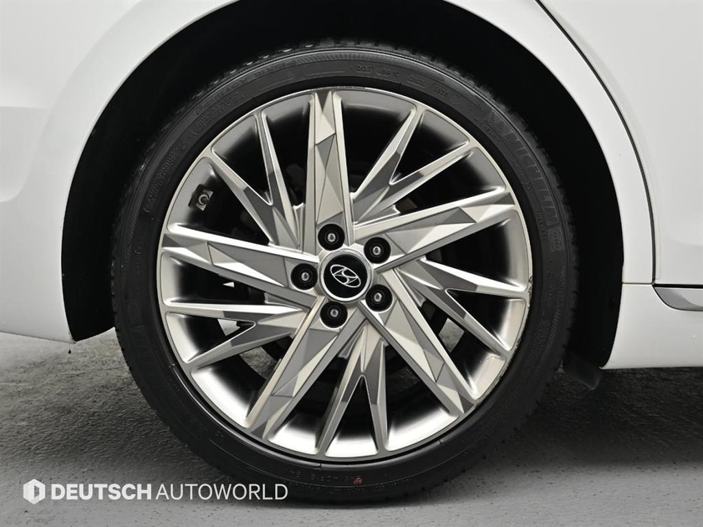 HYUNDAI Grandeur - Vista 5