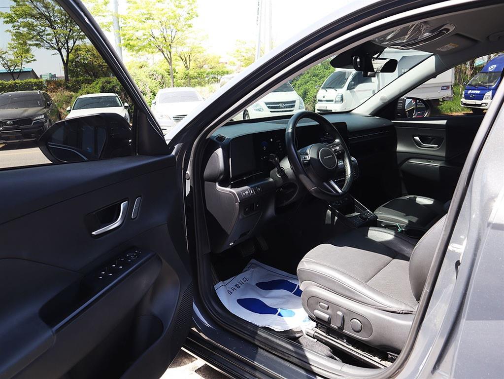 HYUNDAI Kona - Vista 11