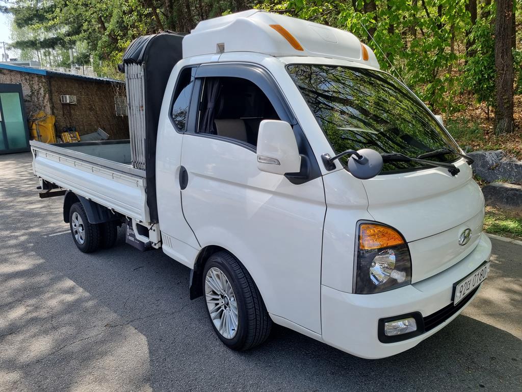 Small Truck Cargo (small) - Vista 2
