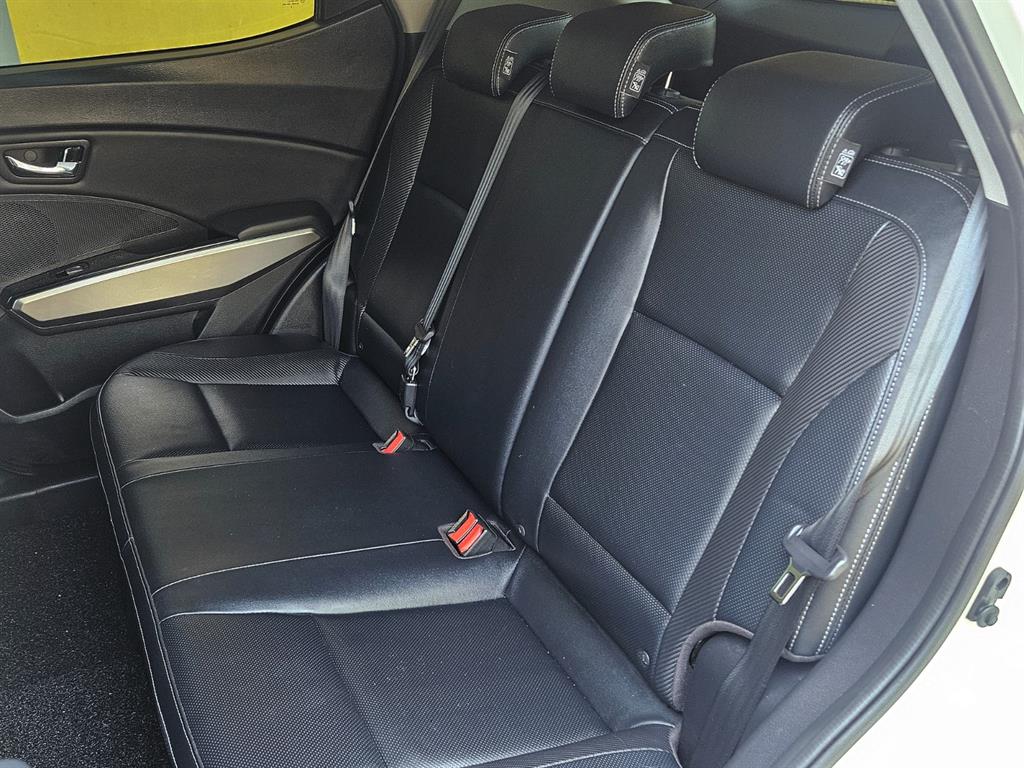 Ssangyong Tivoli - Vista 11