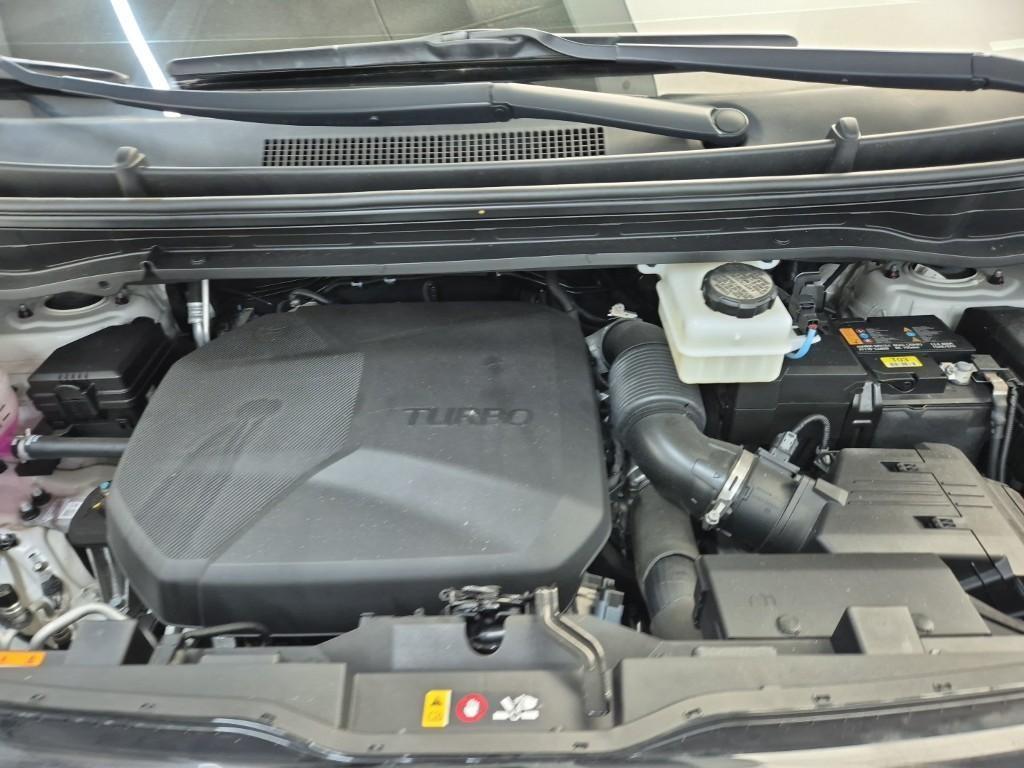 HYUNDAI Staria - Vista 5