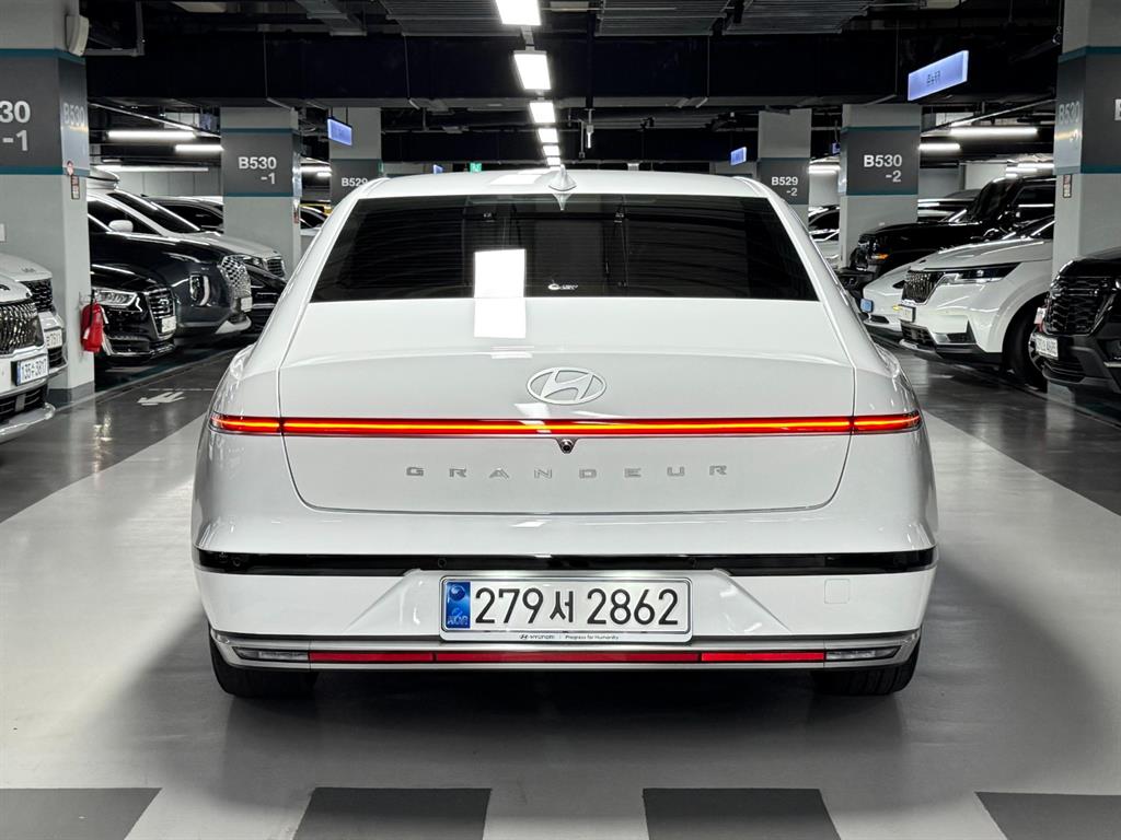 HYUNDAI Grandeur - Vista 4