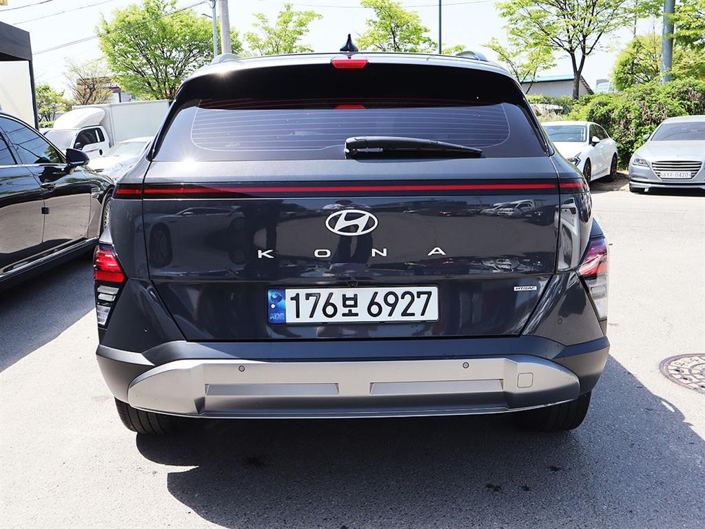 HYUNDAI Kona - Vista 5